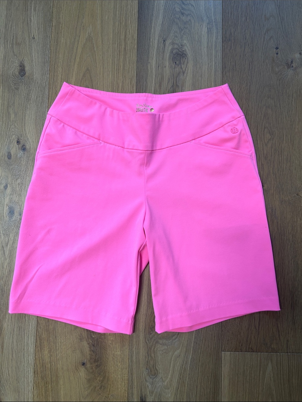 Lilly Pulitzer Reid Shorts like new size 8 Hot Pink